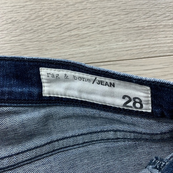 Rag & Bone 10 inch Skinny Capri Dark Paz Jeans - Picture 7 of 12